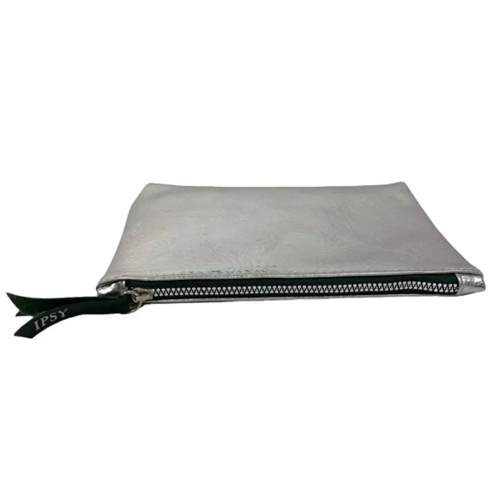 IPSY Metallic Silver Cosmetics Bag Travel Textured Minimalist Zip Close 7.5